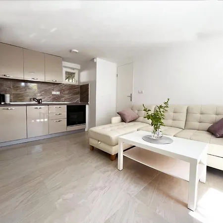 Holiday home House Suzi Posedarje